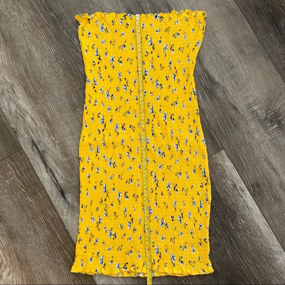 LF SEEK THE LABEL Yellow Print Smocked Tube Dress Size M - Picture 6 of 7